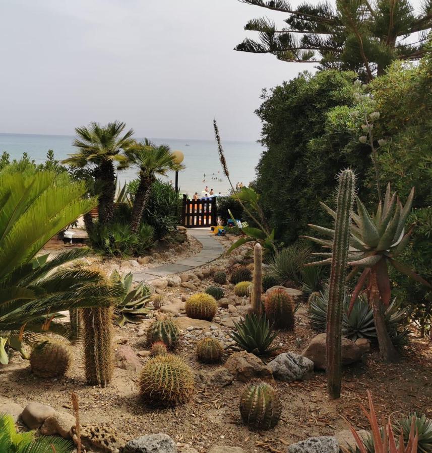 레알몬테 Giardino Sul Mare 아파트 외부 사진